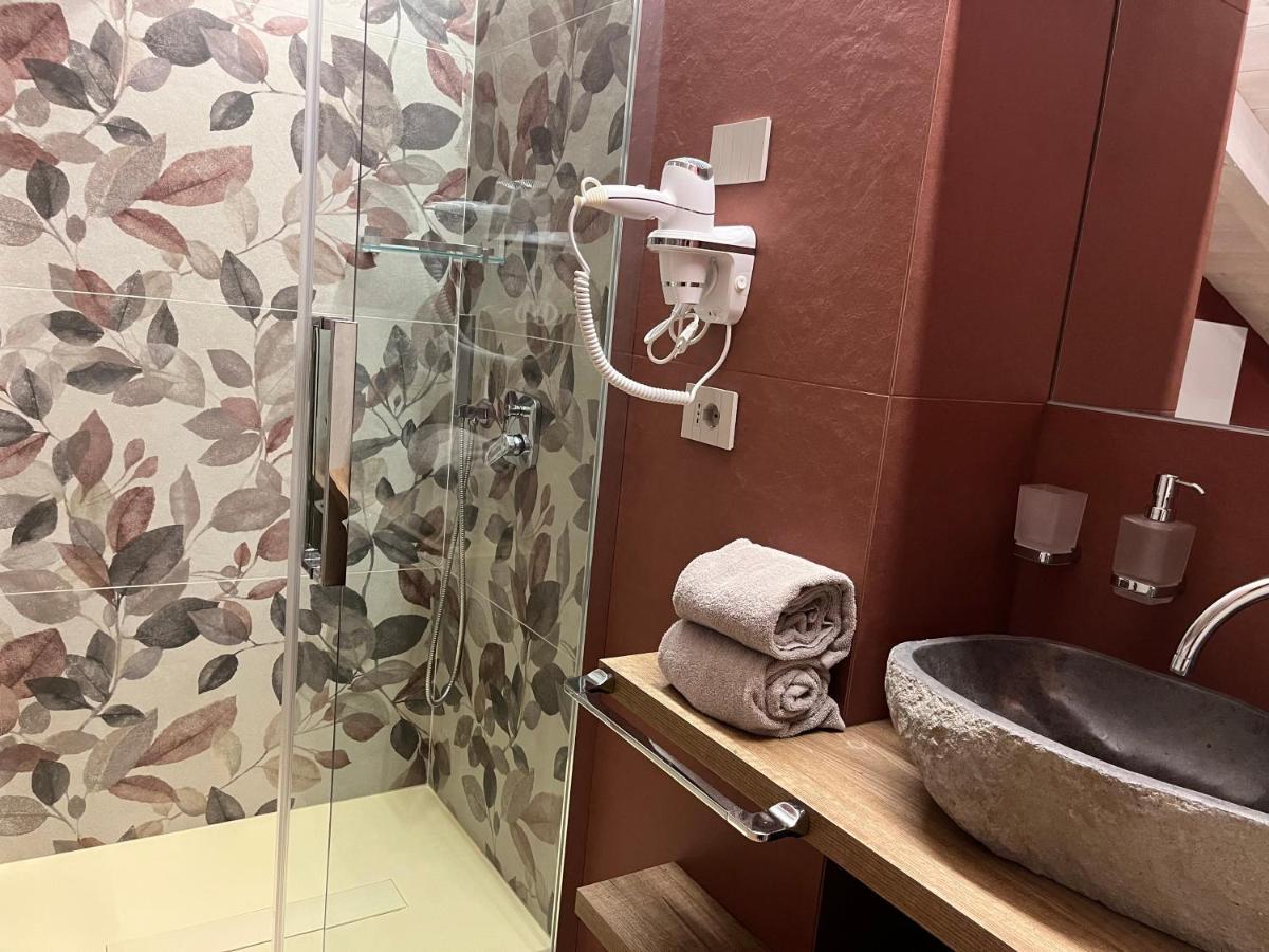 Le Rocce Val Di Non - Quality Room & Breakfast Tassullo Exterior photo