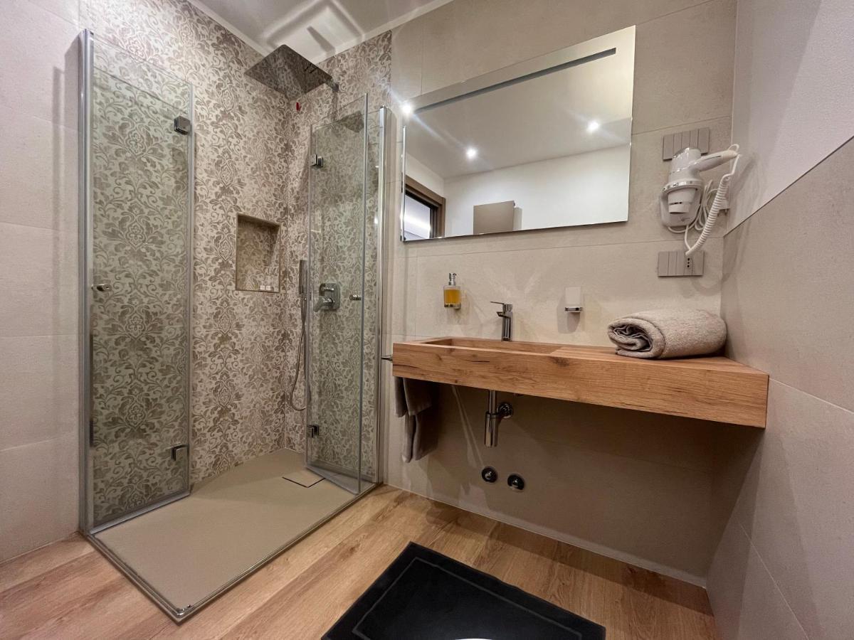 Le Rocce Val Di Non - Quality Room & Breakfast Tassullo Exterior photo