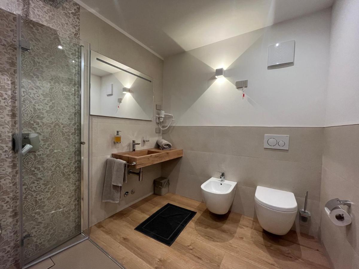 Le Rocce Val Di Non - Quality Room & Breakfast Tassullo Exterior photo